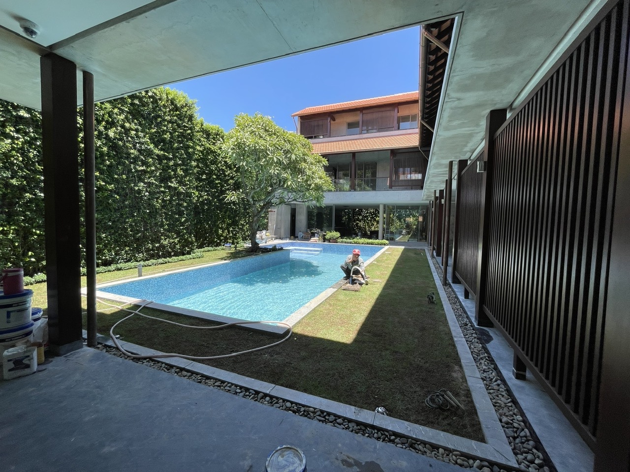 gallery-photo