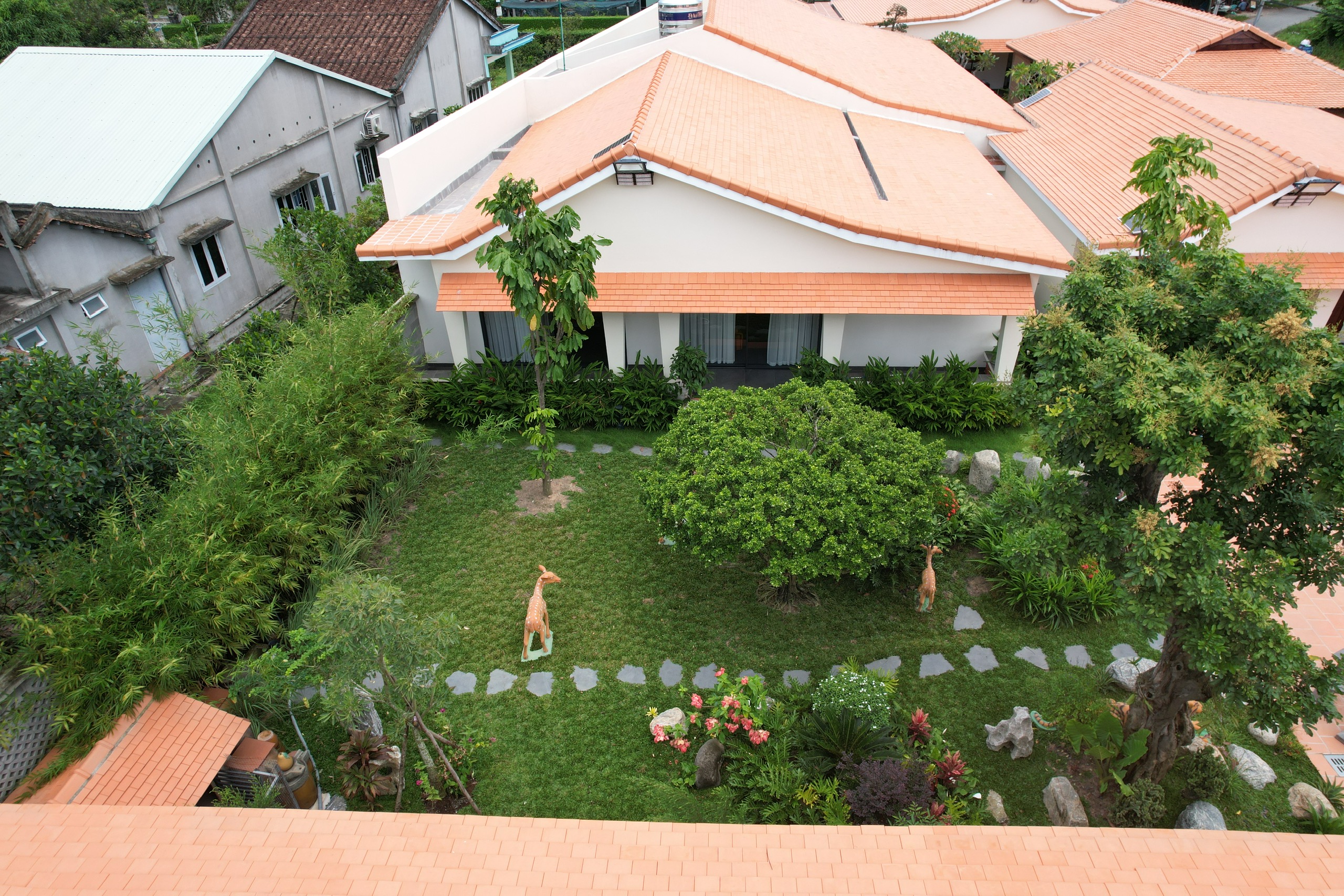 gallery-photo