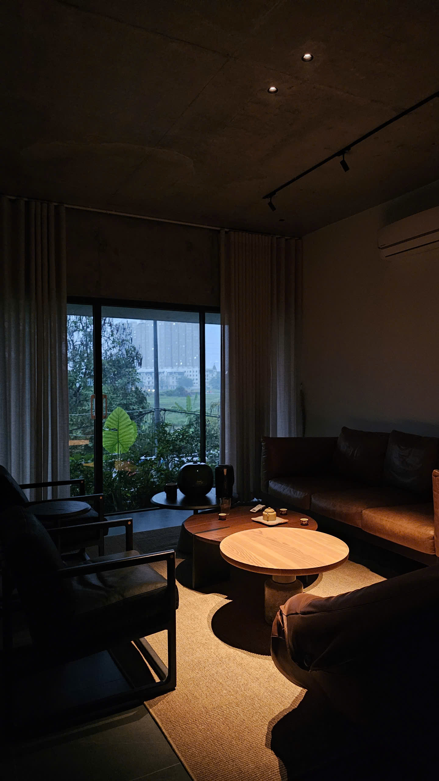 gallery-photo
